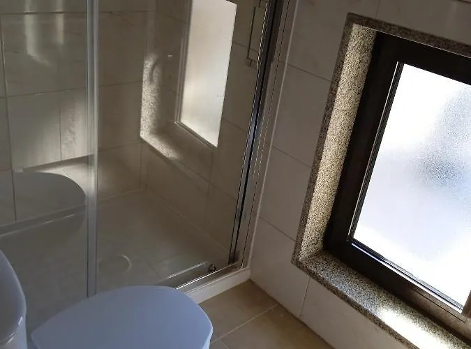 Isabel De Gouveia ベルモンテ